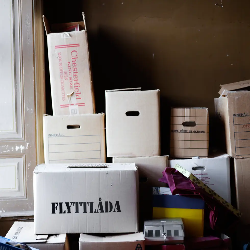 Bakgrundsbild på flyttkartonger
